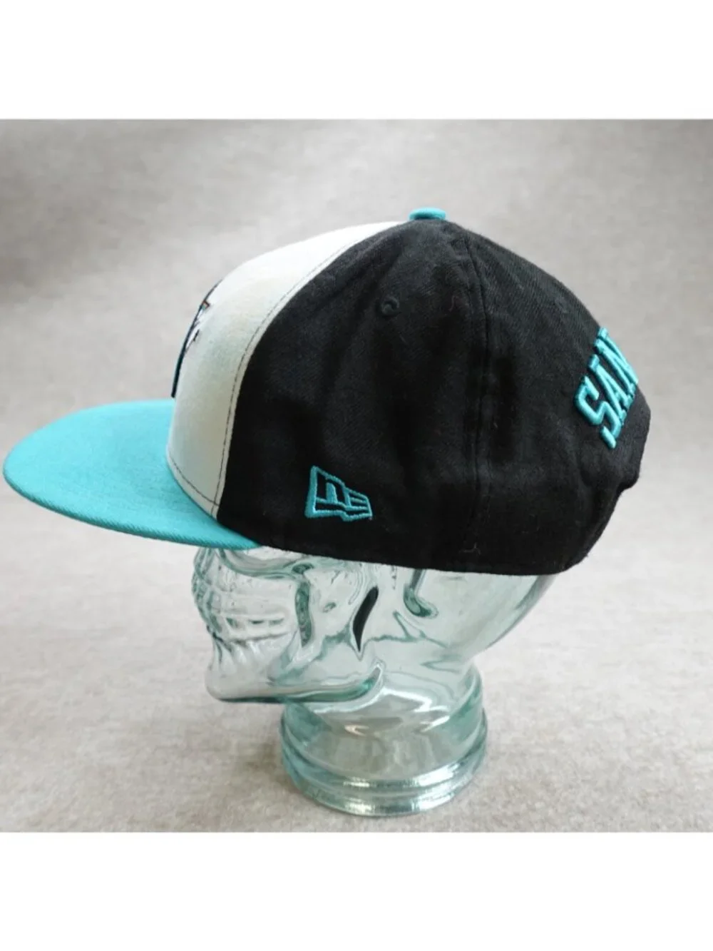 New Era check photos